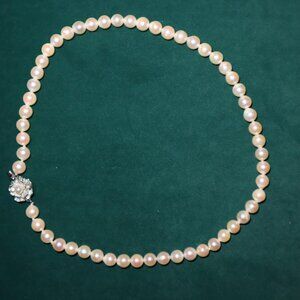 8mm White Round Akoya Pearl Necklace 2